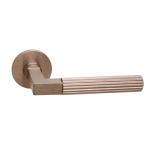 Deurkruk Modul Bauhaus Linear matbrons PVD op dun rond geveerd rozet