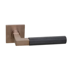 Deurkruk Modul Bauhaus Struktur matbrons PVD carbon PVD op dun vierkant geveerd rozet